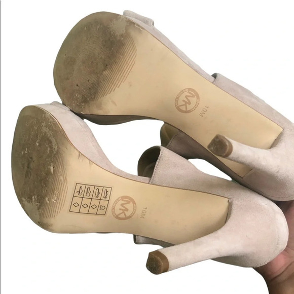 MICHAEL KORS PLATFORM HEELS - Picture 4 of 5